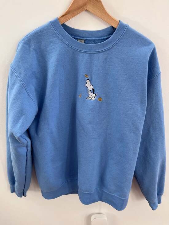 Peanuts Tops - VTG Style Snoopy Embroidered Sweatshirt Medium Blue Peanuts Fall Leaves Crewneck